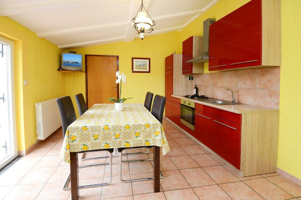 Kramar Apartment *